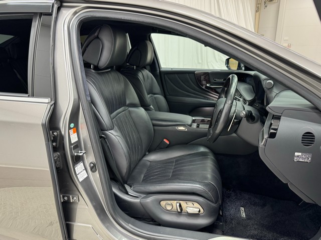 レクサス LS500 EXECUTIVE