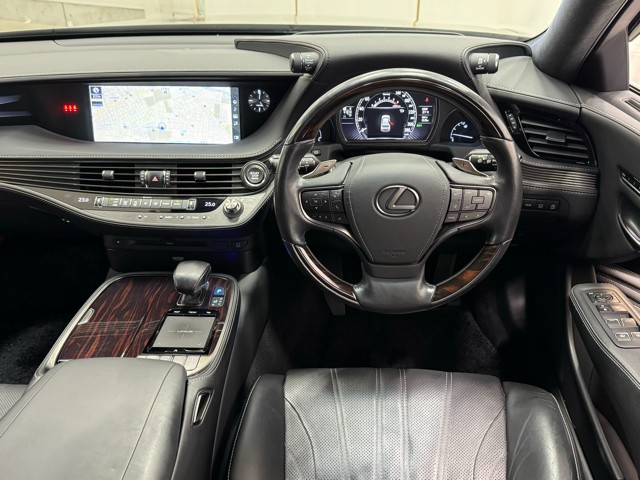 レクサス LS500 EXECUTIVE