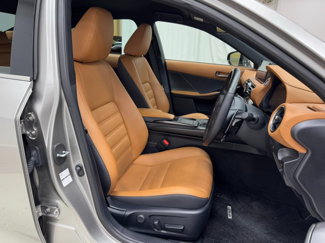 レクサス IS300h VER-L