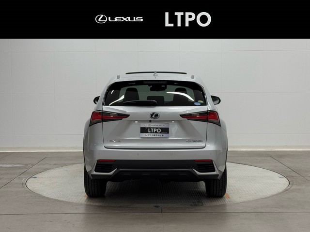 レクサス NX300h VER-L