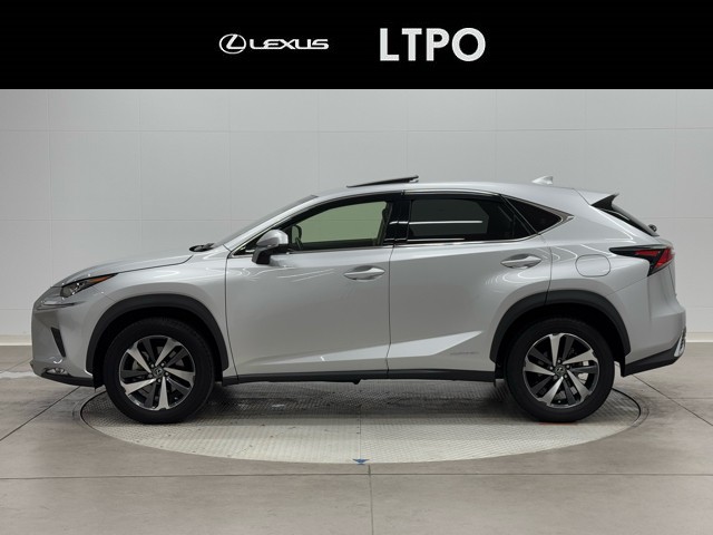 レクサス NX300h VER-L