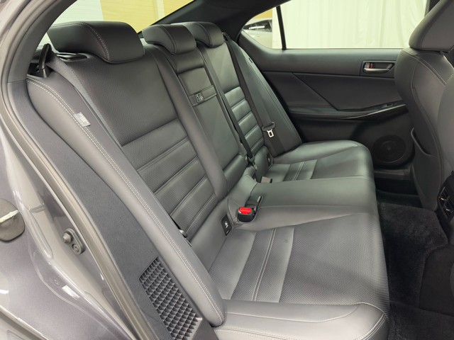 レクサス IS300h VERSIONL