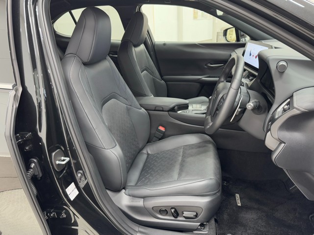 レクサス UX250h バージョンL