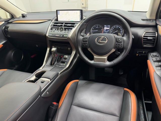 レクサス NX300 VERSIONL