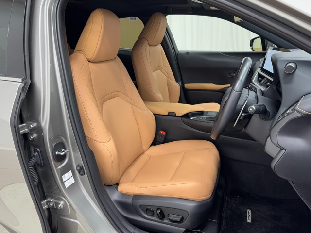 レクサス UX250h バージョンC