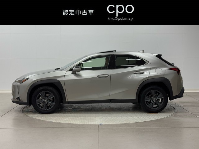 レクサス UX250h バージョンC