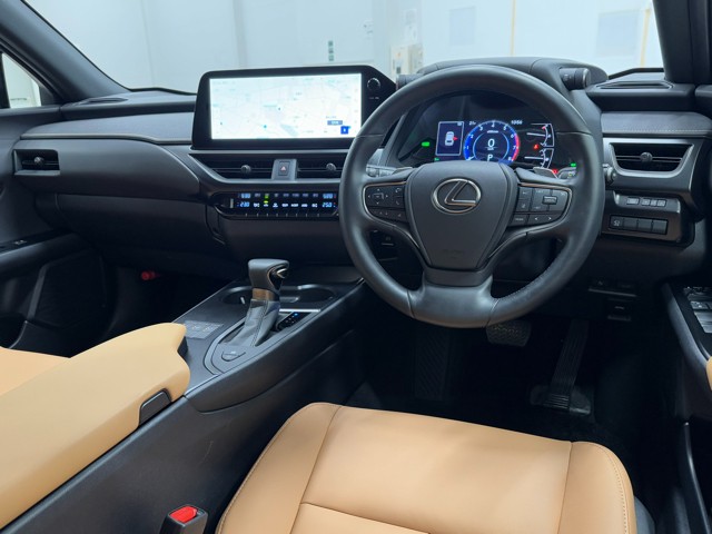 レクサス UX250h バージョンC