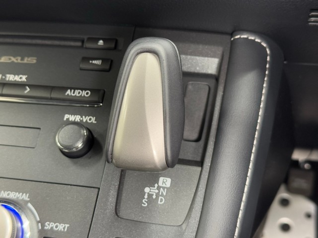 レクサス CT200h F SPORT