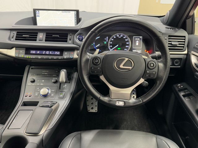 レクサス CT200h F SPORT