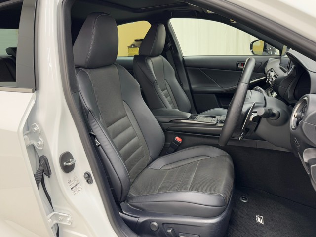 レクサス IS300h F SPORT