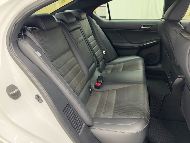 レクサス IS300h F SPORT