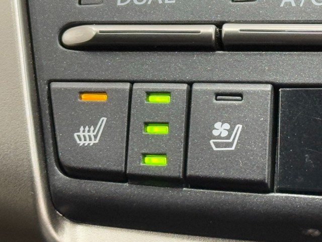 レクサス NX300h Fスポーツ