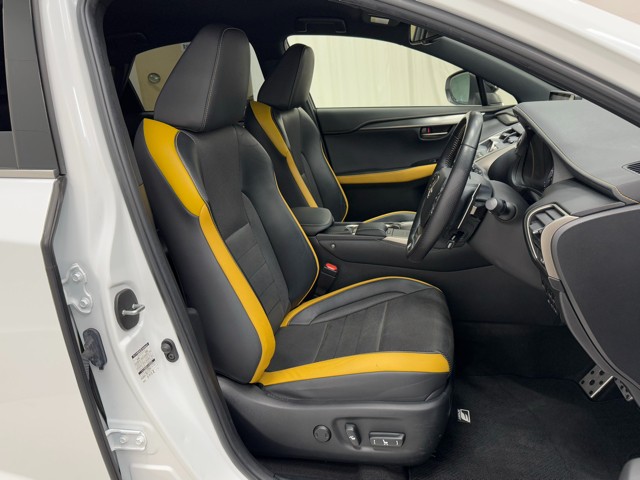 レクサス NX300h Fスポーツ