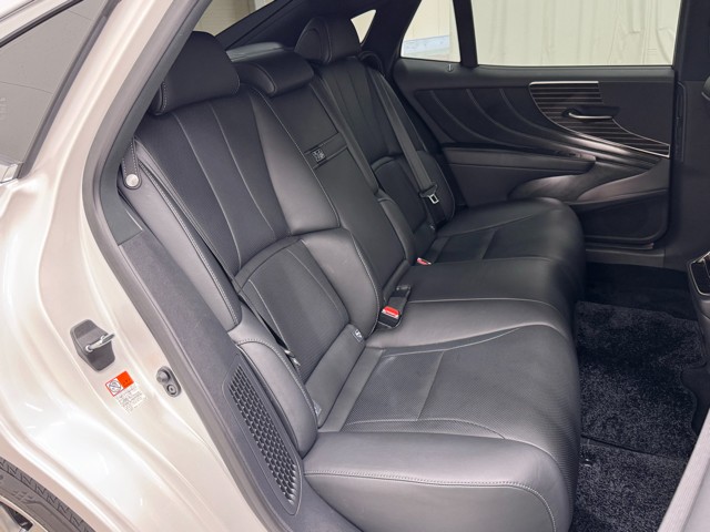 レクサス LS500h Iパッケージ