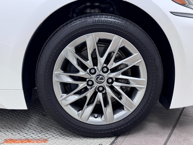 レクサス LS500h Iパッケージ