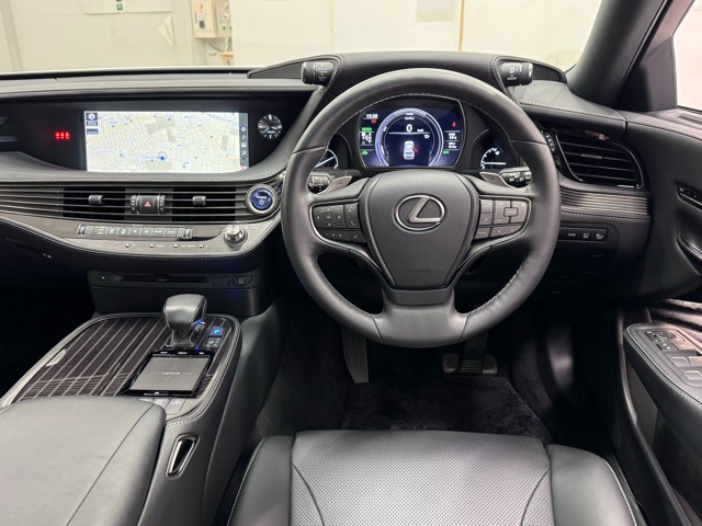 レクサス LS500h Iパッケージ