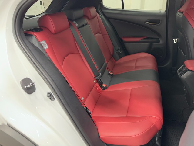 レクサス UX250h F SPORT