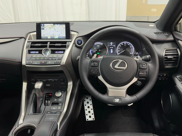 レクサス NX300h Fスポーツ