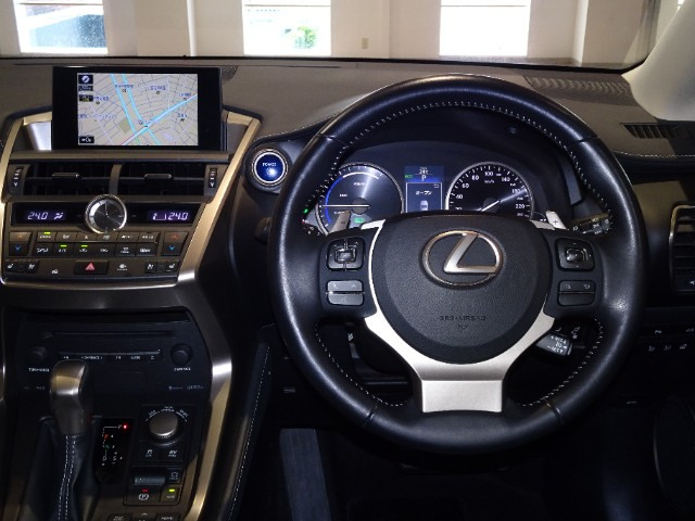 レクサス NX300h VER-L