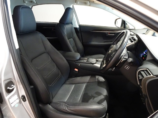 レクサス NX300h VER-L