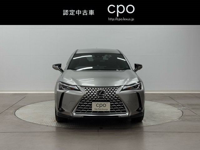 レクサス UX200 グレイスフルエクスポロー