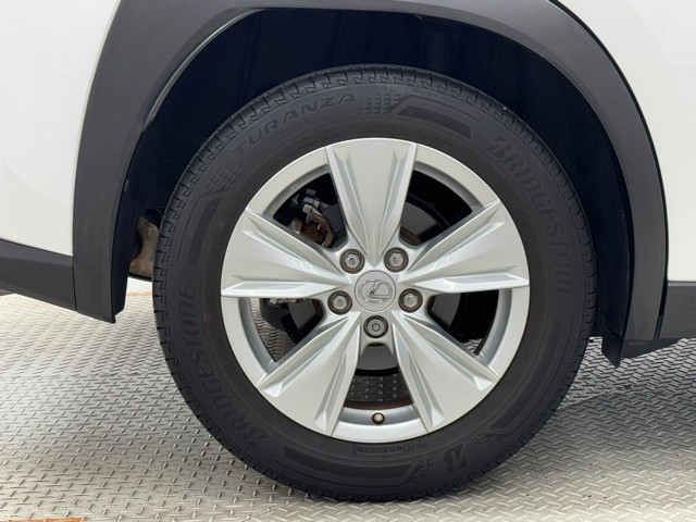 レクサス UX200 バージョンC