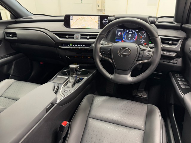 レクサス UX200 バージョンC