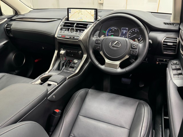 レクサス NX300h VER-L