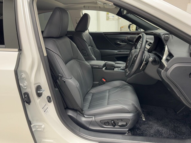 レクサス ES300h VER-L