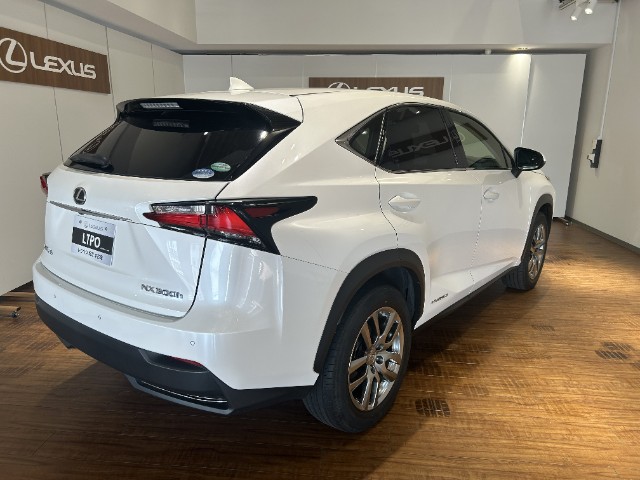 レクサス NX300h バージョンL