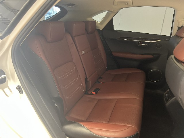 レクサス NX300h バージョンL