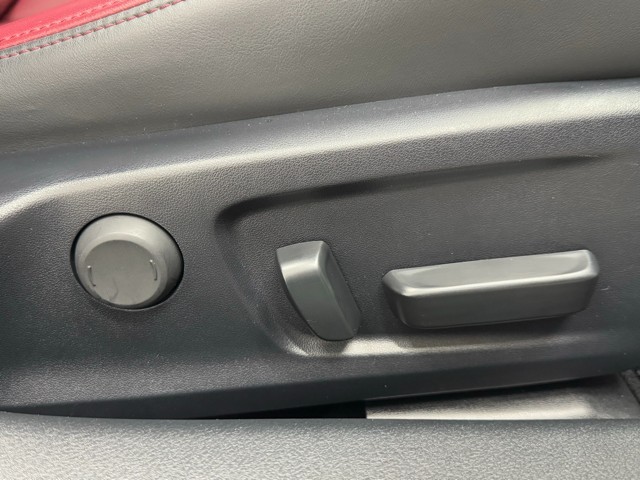 レクサス IS300h バージョンL