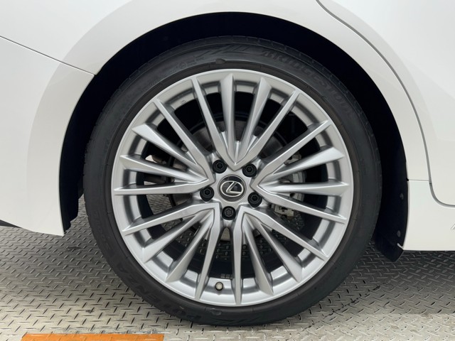 レクサス IS300h バージョンL