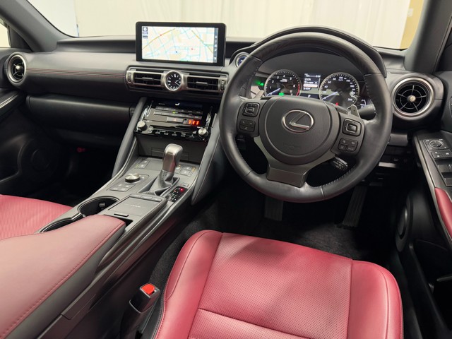 レクサス IS300h バージョンL