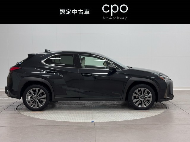 レクサス UX200 F SPORT