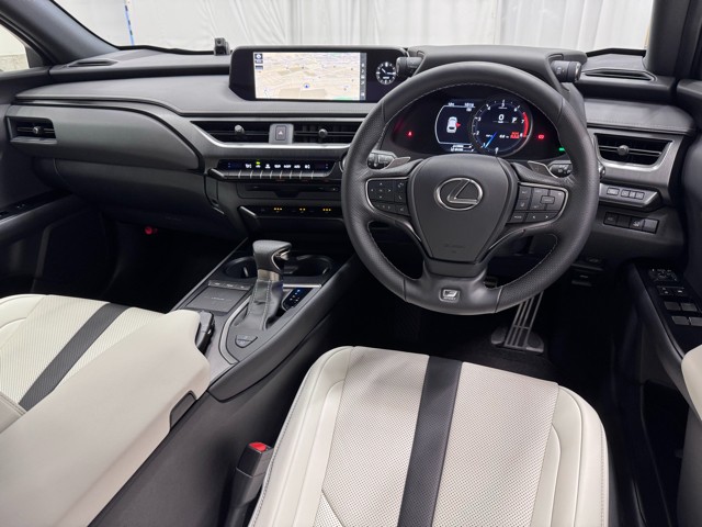 レクサス UX200 F SPORT