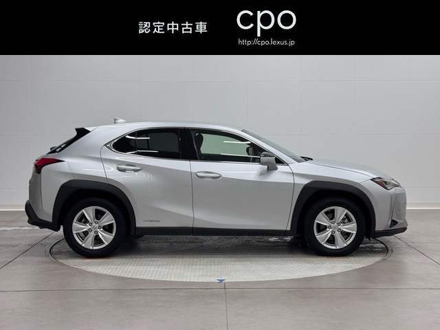 レクサス UX250h バージョンC