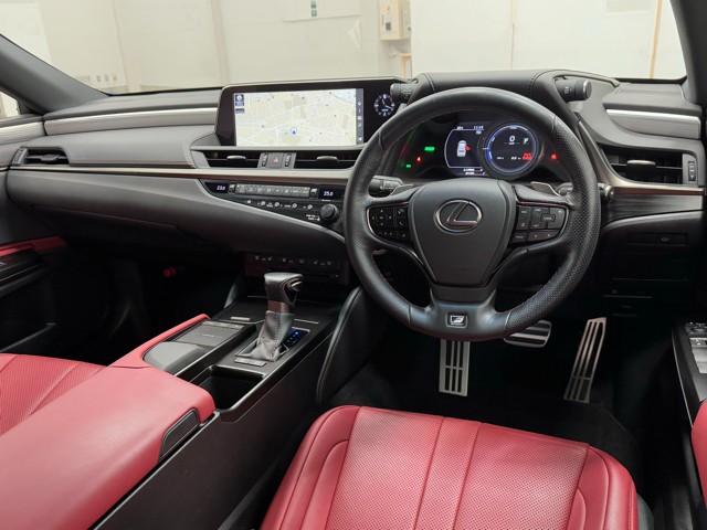 レクサス ES300h Fスポーツ