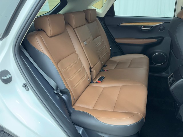 レクサス NX200t VER-L