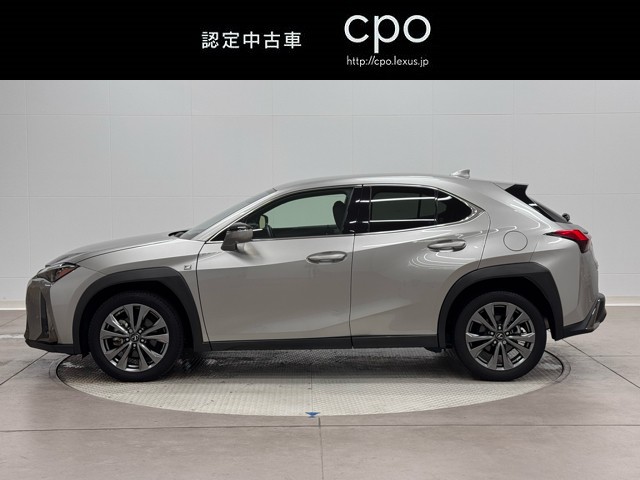 レクサス UX200 Fスポーツ