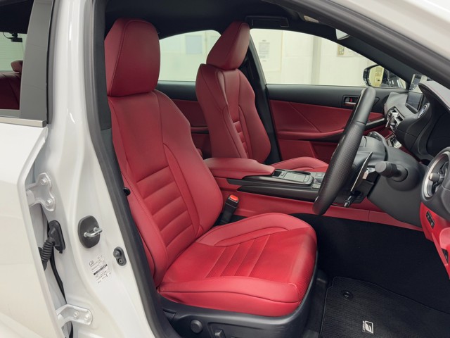 レクサス IS300h F SPORT