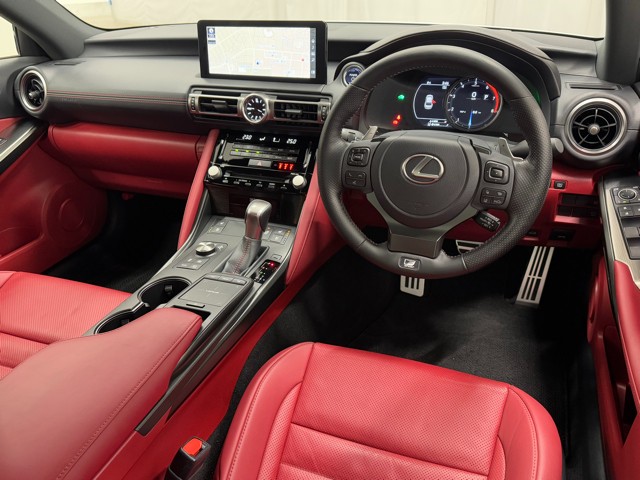 レクサス IS300h F SPORT