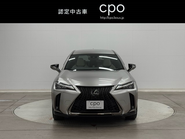 レクサス UX200 Fスポーツ