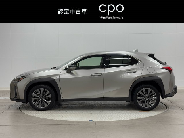 レクサス UX200 Fスポーツ