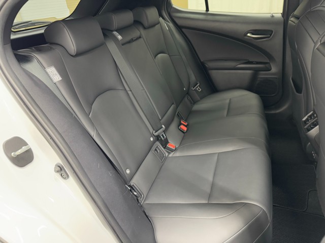 レクサス UX200 F SPORT