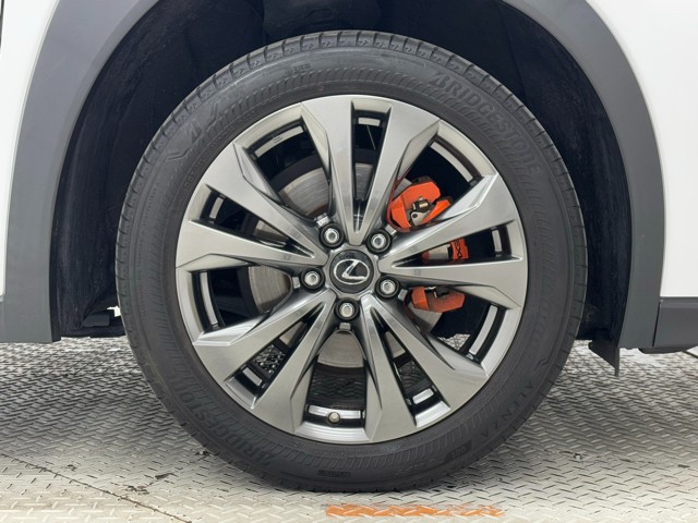 レクサス UX200 F SPORT