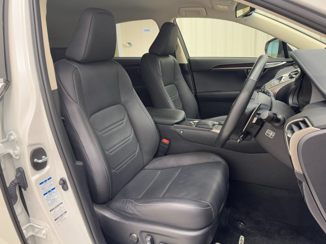 レクサス NX300h バージョンL
