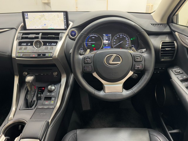 レクサス NX300h バージョンL