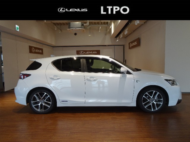 レクサス CT200h F SPORT