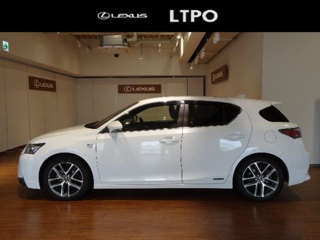 レクサス CT200h F SPORT